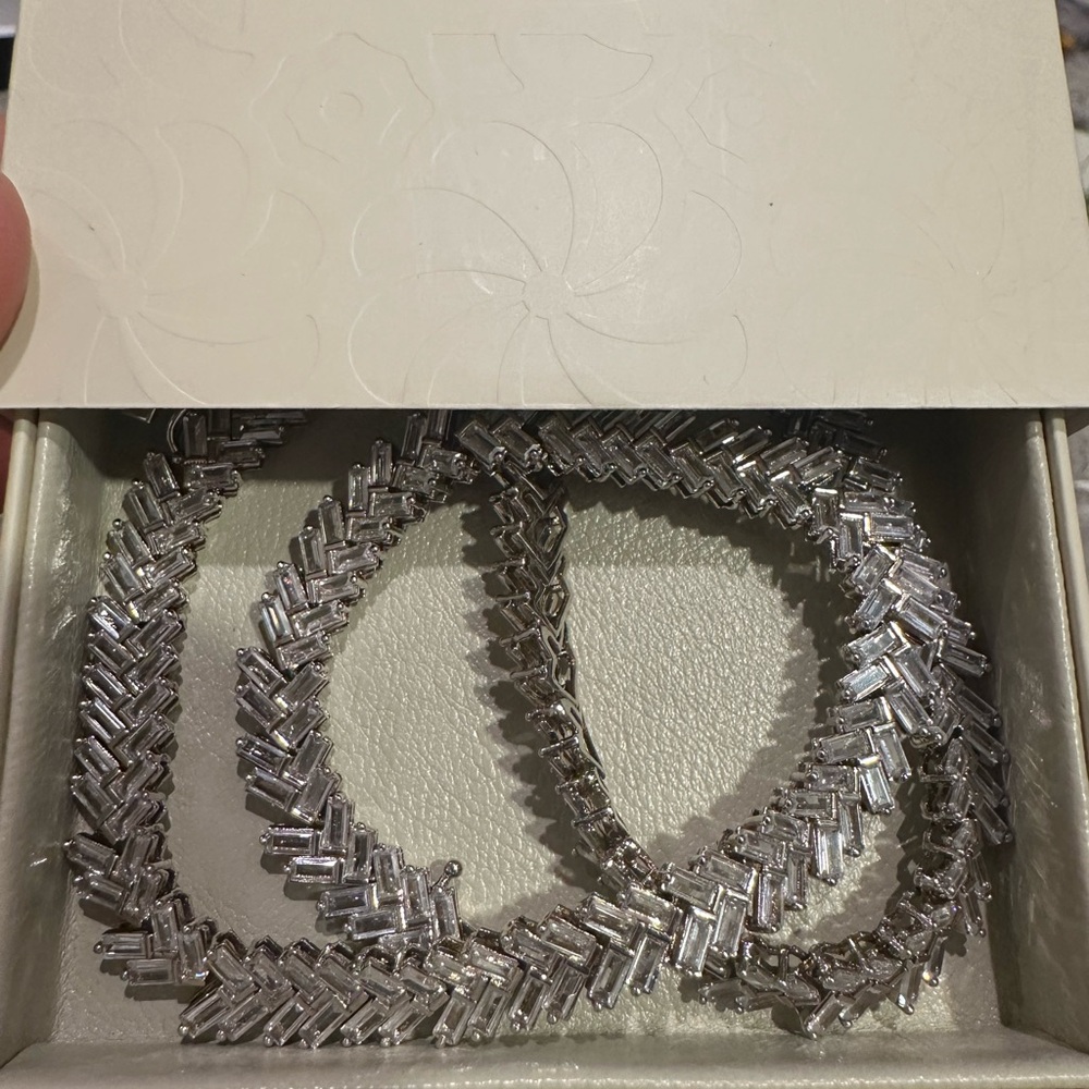 Stunning Silver zipper necklace